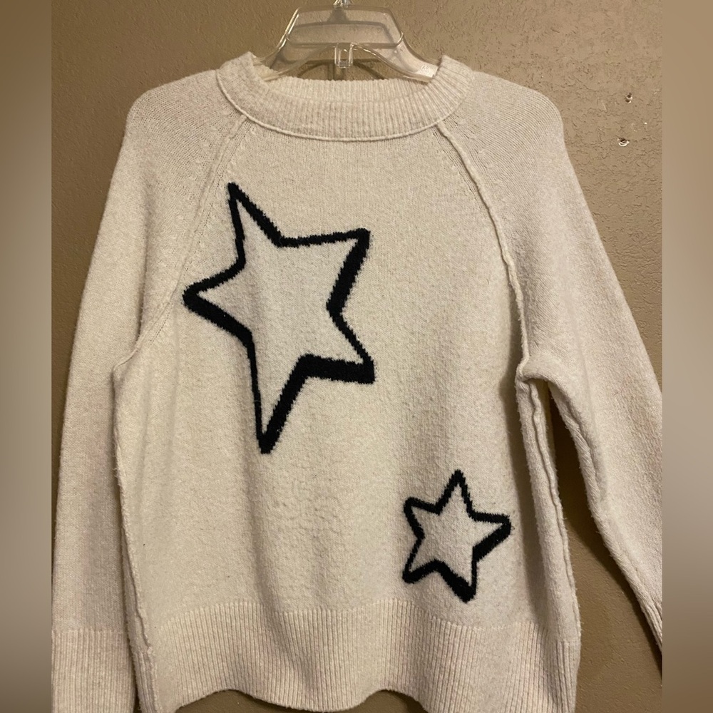 Aerie Oversized Star Patterned Cream Sweater women Size XXS